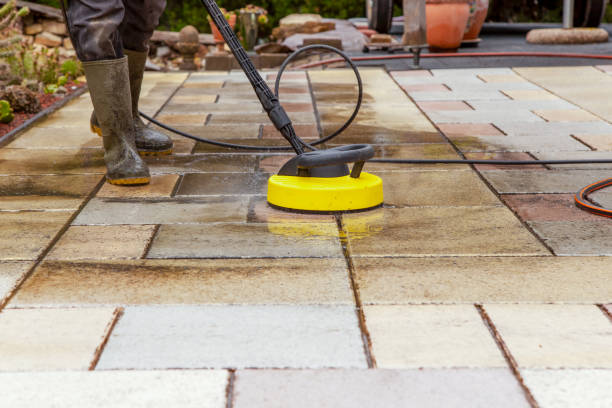 Best Restaurant Pressure Washing  in Loma Ri, CA