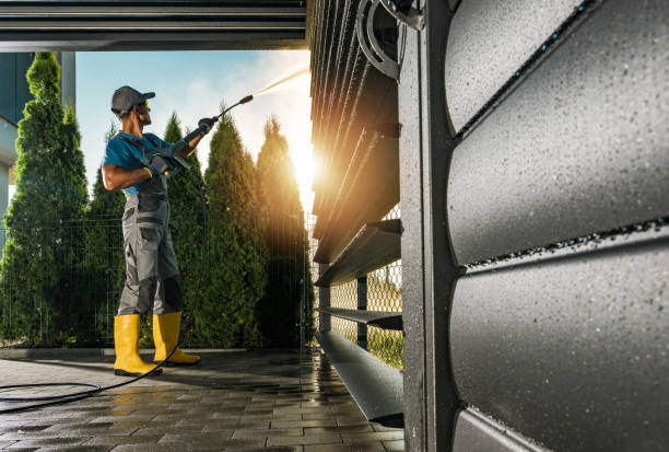 Best Factory Floor Cleaning  in Loma Ri, CA