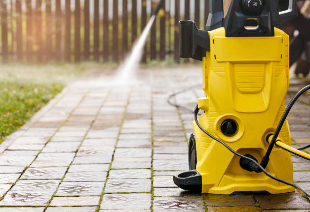Best Building Exterior Washing  in Loma Ri, CA